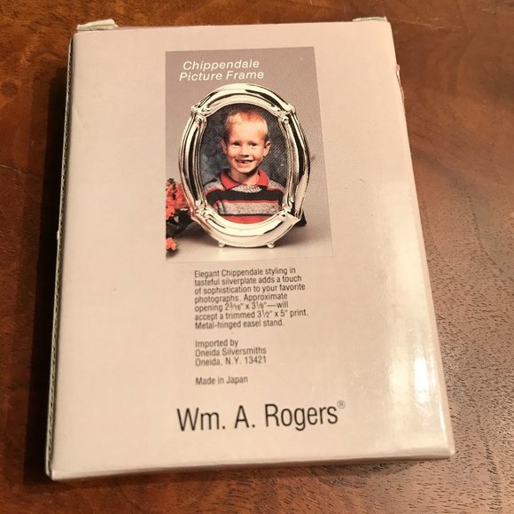 Wm. A. Rogers Silverplate Small Picture Frame - Picture 3 of 8